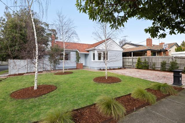 1/2 Simmonds Street, VIC 3166