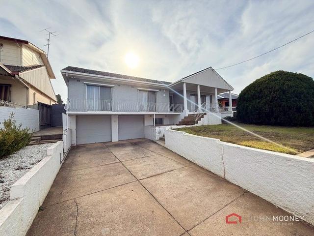 97 Fay Avenue, NSW 2650