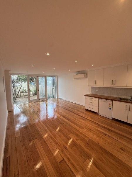 10 Middle St, NSW 2204
