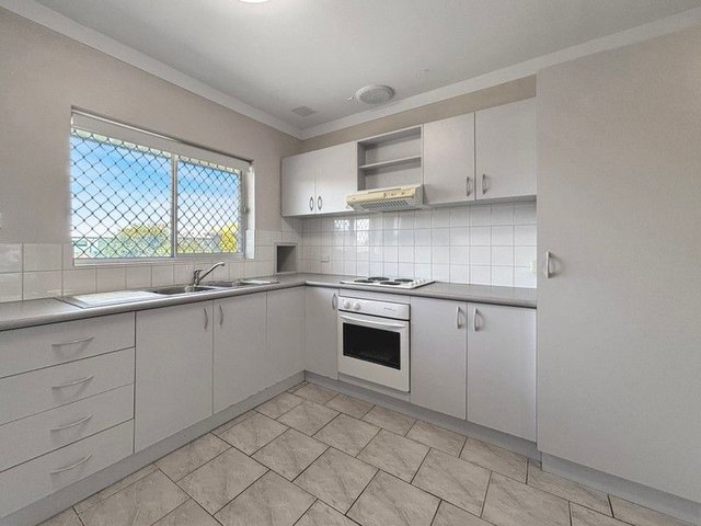 8/77 Ley St, WA 6152