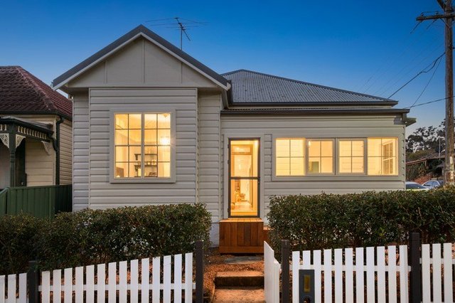 9 Ashford Street, NSW 2131