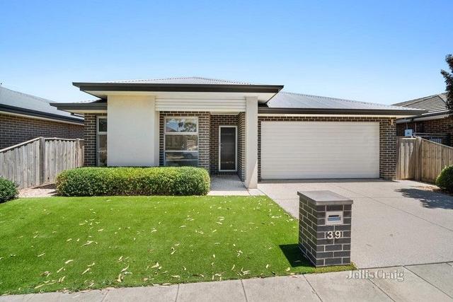 39 Arch Drive, VIC 3350