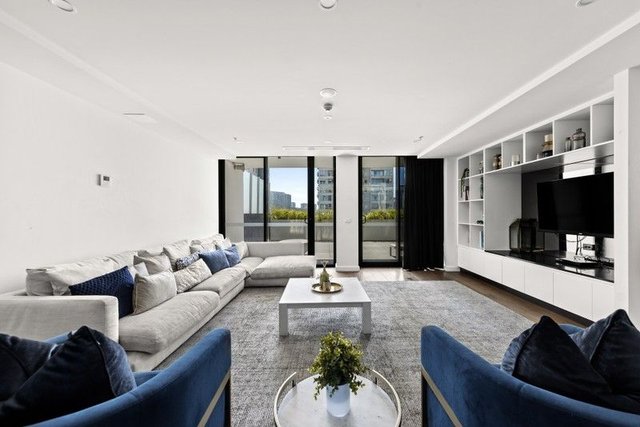 2304/61-63 Haig Street, VIC 3006