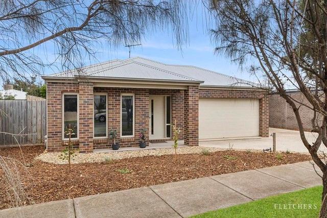 24 Calcium Park Crescent, VIC 3225