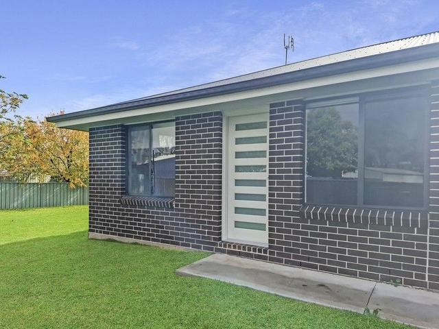 2/10 Miller Close, NSW 2390