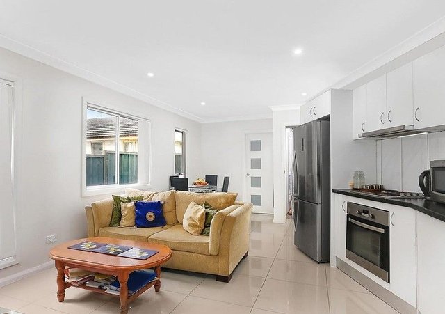 124a Strickland Crescent, NSW 2168