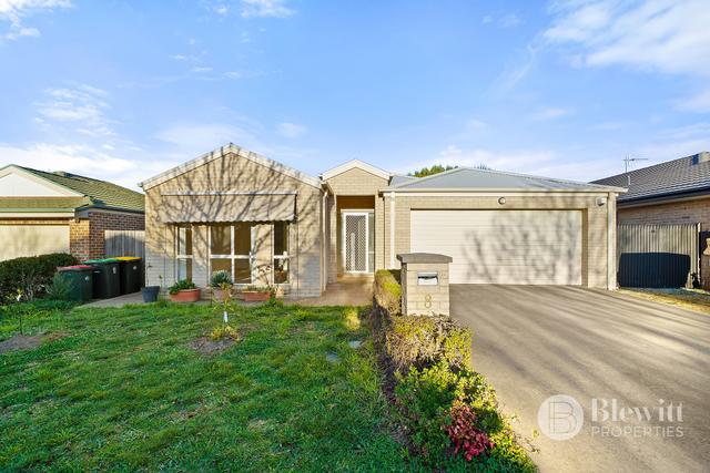 8 Elliman Street, ACT 2912