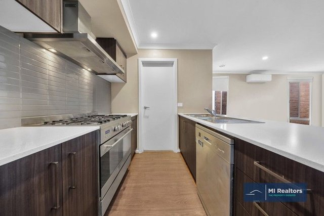 6 Hart Crescent, VIC 3338