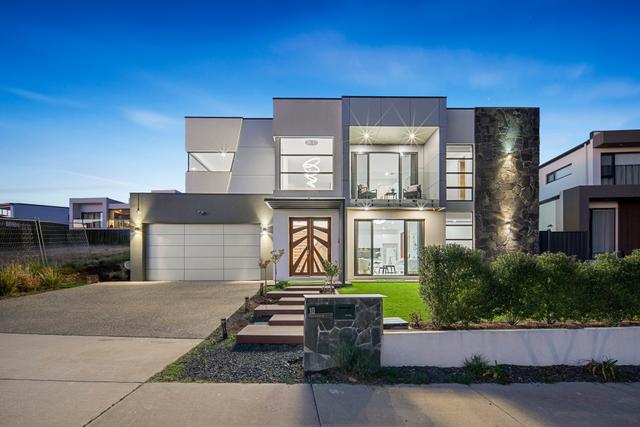 10 Verreaux Crescent, ACT 2914