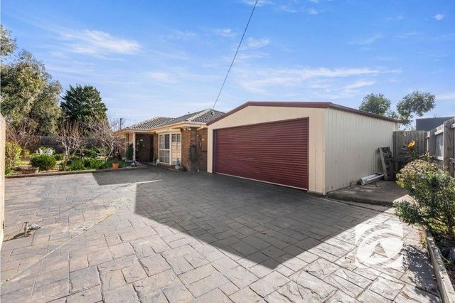4 Cash Close, VIC 3976