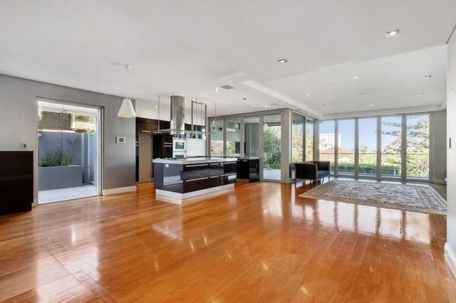 2/6 Hamersley Street, WA 6011