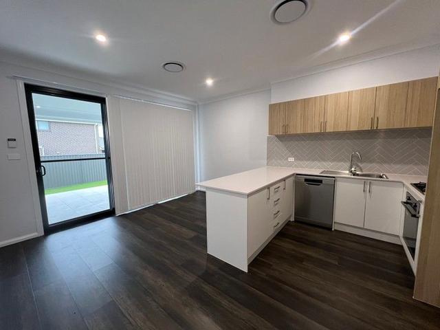 27A Leopard Street, NSW 2752