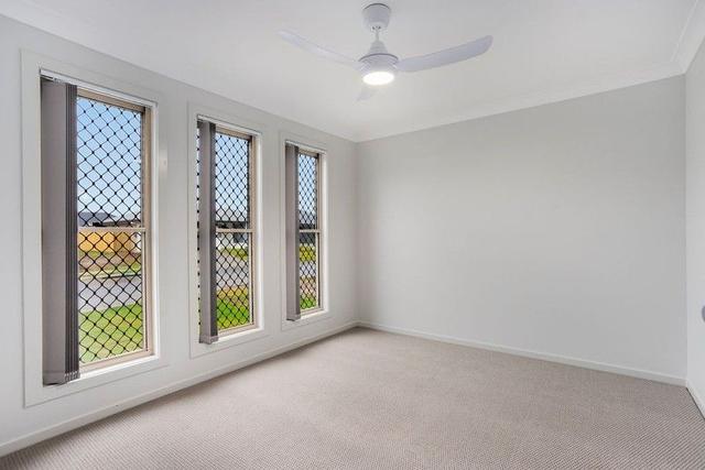 34 Cypress Circuit, QLD 4306
