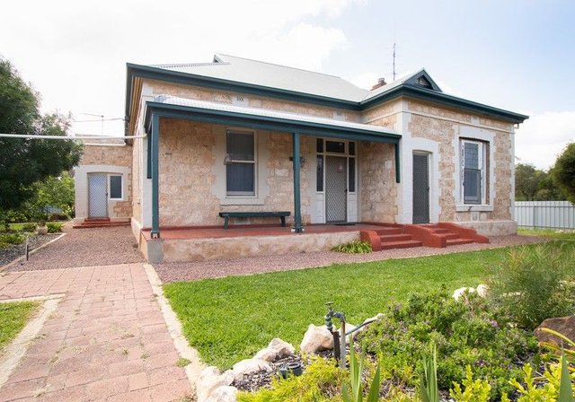 6-8 West Tce, SA 5554