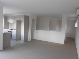 Kitchen / dining area