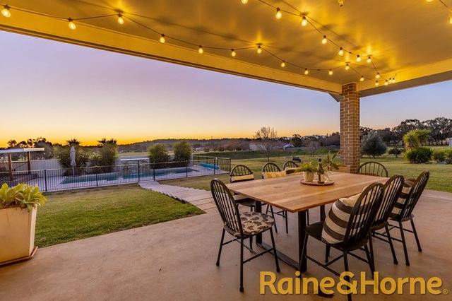 36 Torryburn Way, NSW 2830