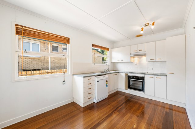 9 Silverstone Street, QLD 4121