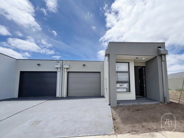 82 Petunia Avenue, VIC 3029