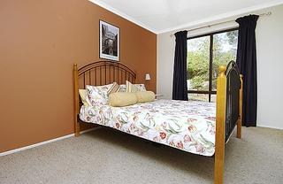 Bed 3 (2005-02-24)