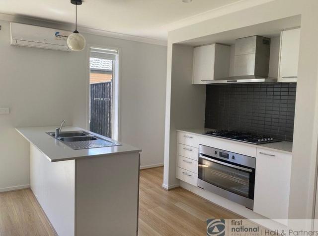 8 Honeybrook Lane, VIC 3978