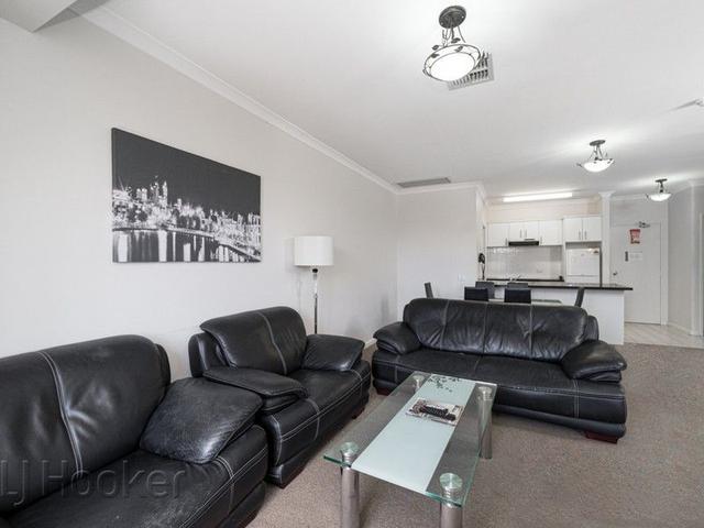 38/11 Regal Place, WA 6004