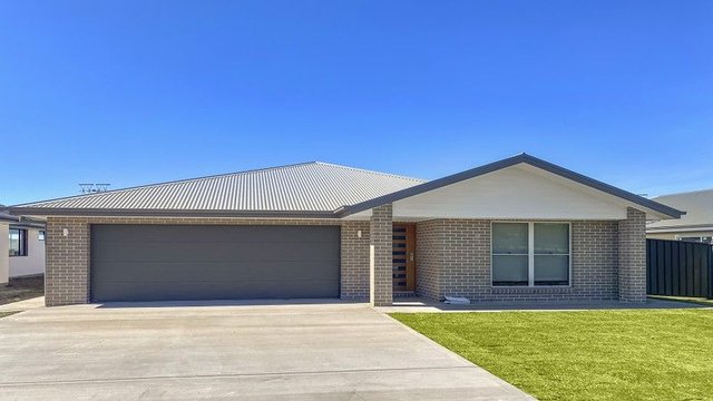4 Sutherland Grove, NSW 2850