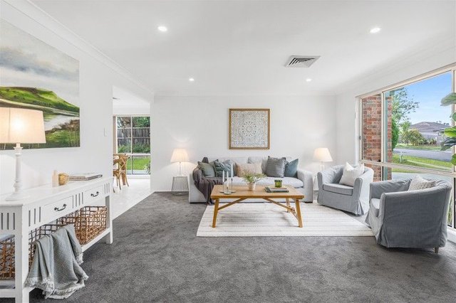 6 Lavis Road, NSW 2576