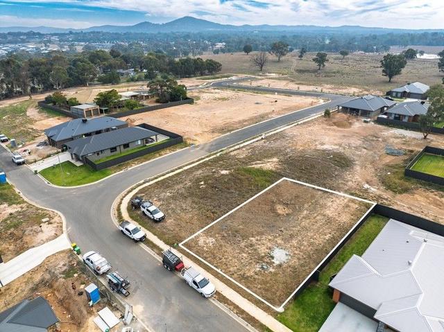 323/108 Potoroo Avenue, NSW 2640