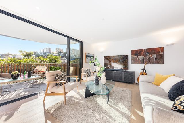 2/15 Montpelier Street, NSW 2089