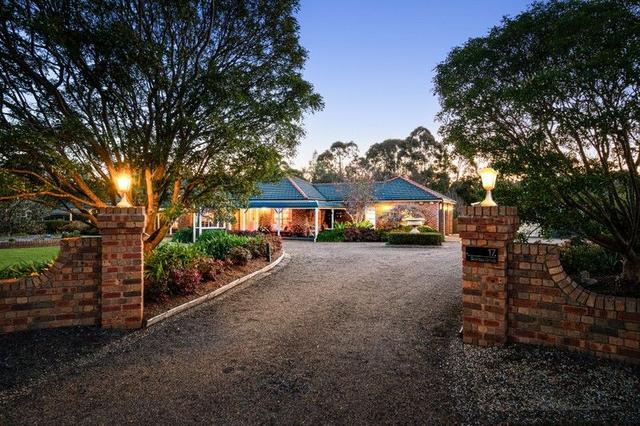 17 Sickles Drive, NSW 2570