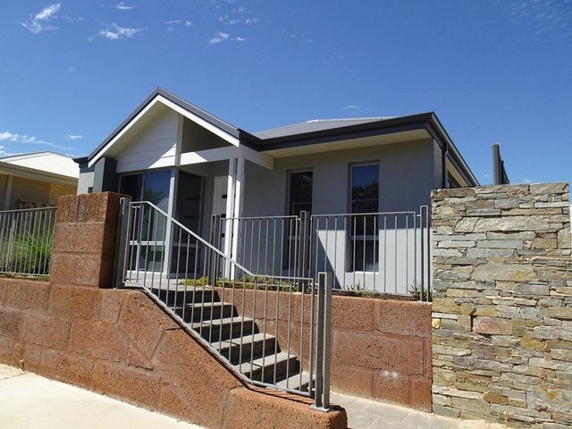 17 Faroe Way, WA 6069