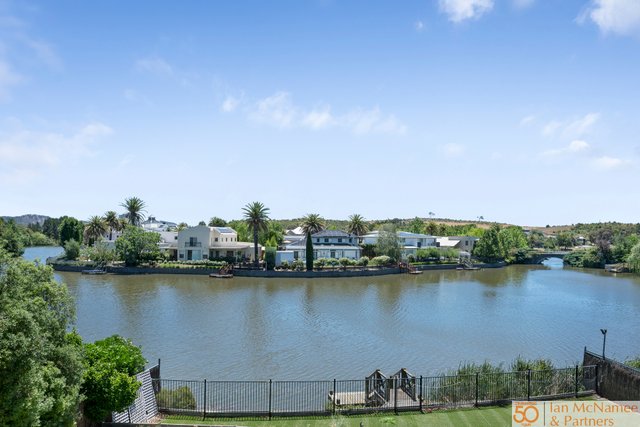 12 Mariners Court, NSW 2619