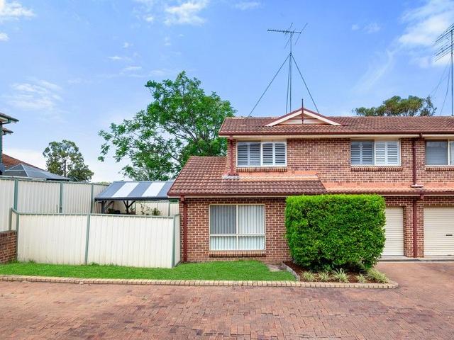 2/44-46 Luttrell Street, NSW 2745