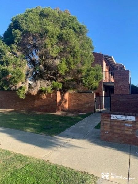 6/135 Hubert Street, WA 6101