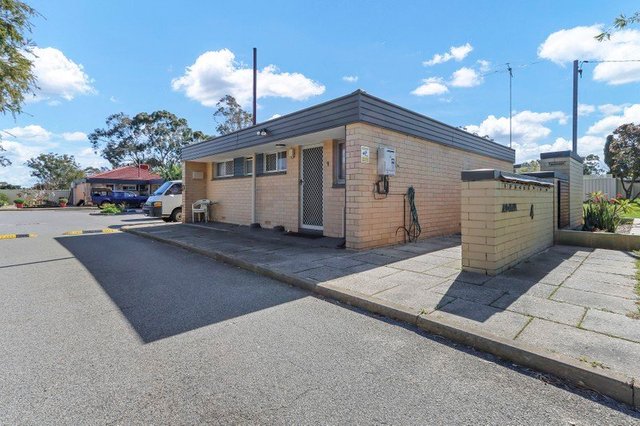 1/4 Uldina Place, WA 6208