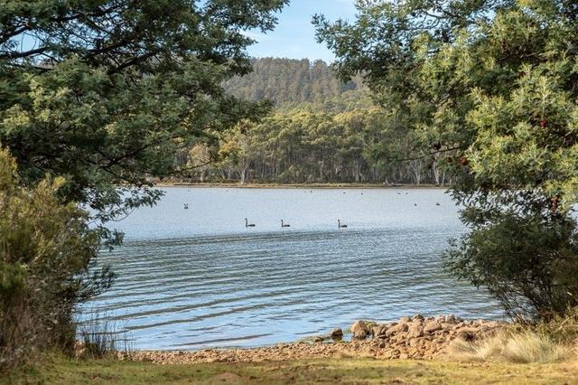 1 & 2/172 Woodwards Bay Road, TAS 7140