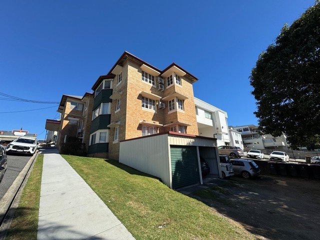 4/2 Martha Street, QLD 4064