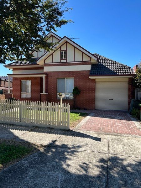 1/17 Healey Street, VIC 3064