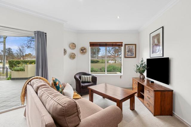 4/20 New South Wales Crescent, ACT 2603
