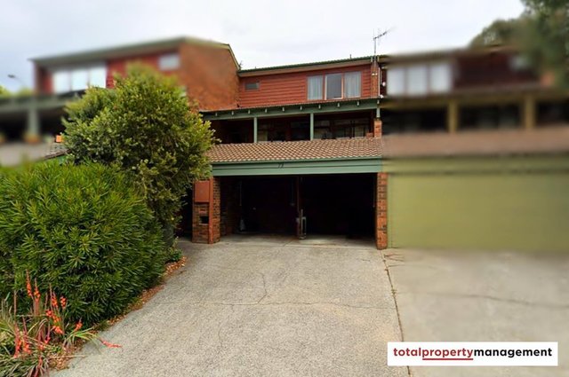 73 Rowe Place, ACT 2606