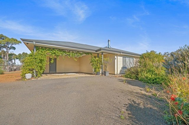 2 Merlot Street, WA 6398