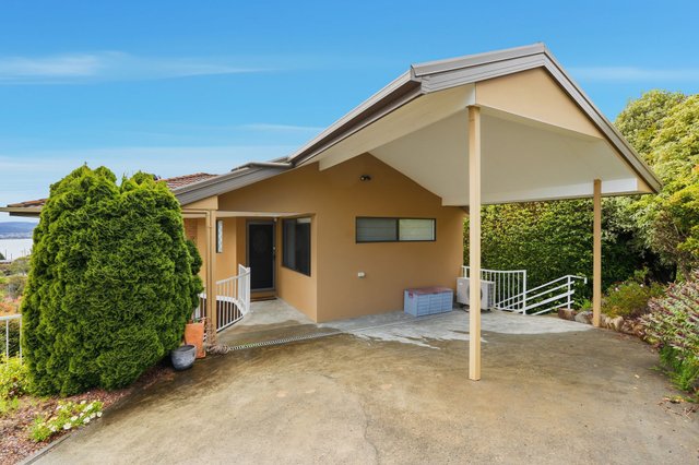 2/14 Edith Avenue, TAS 7005