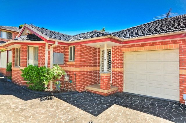 1/151A Targo Road, NSW 2145