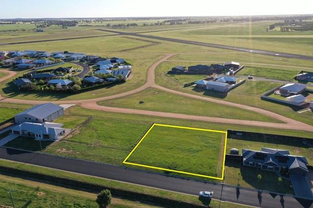 15 Nancy Bird-Walton Drive, NSW 2821