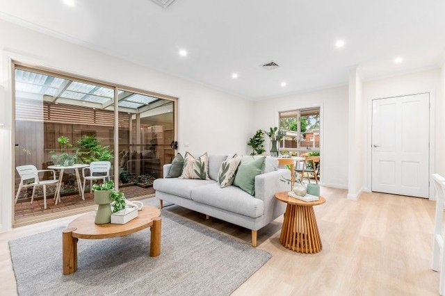 2/8 Pottage Circuit, VIC 3085