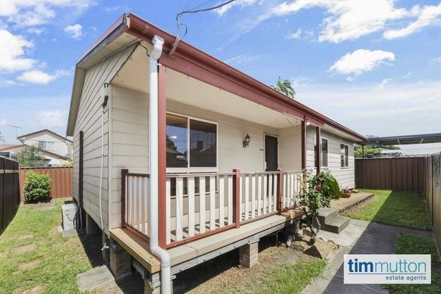 7B Merle St, NSW 2197