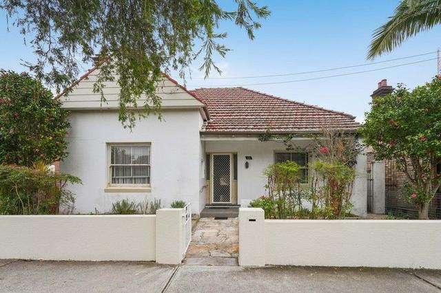 111 Duntroon Street, NSW 2193