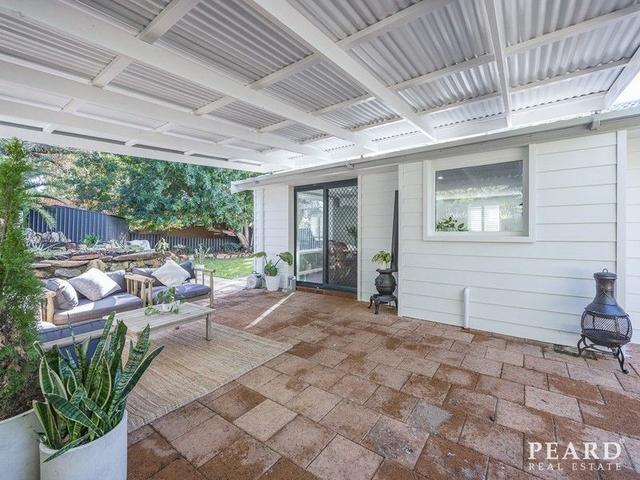 14 Captain Court, WA 6027