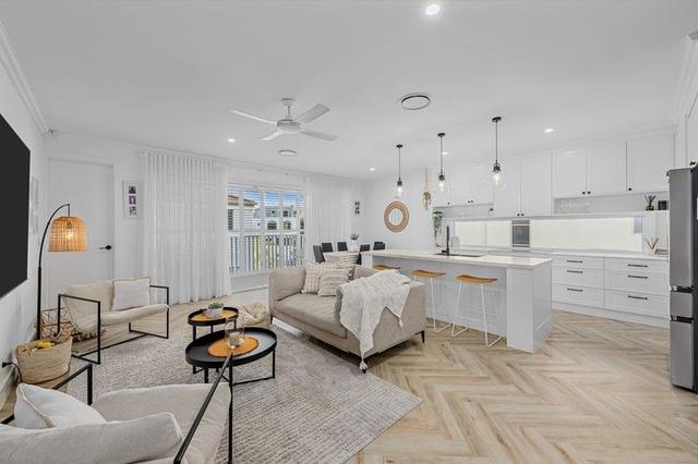 4/4 Anembo Street, QLD 4217