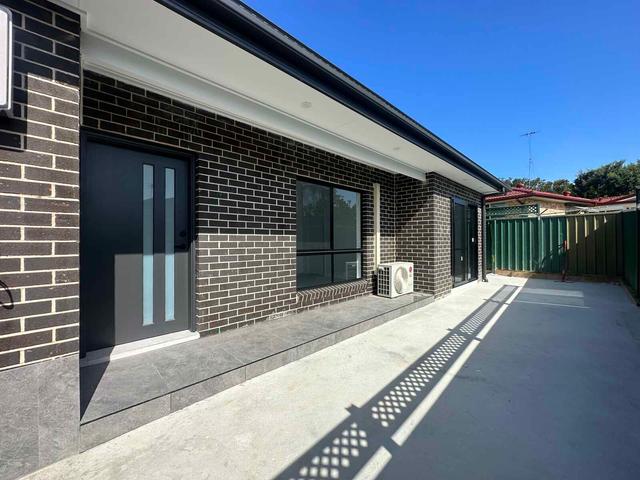 35 Leicester Way, NSW 2759